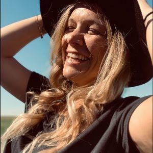 Meet your Posher, Cassy